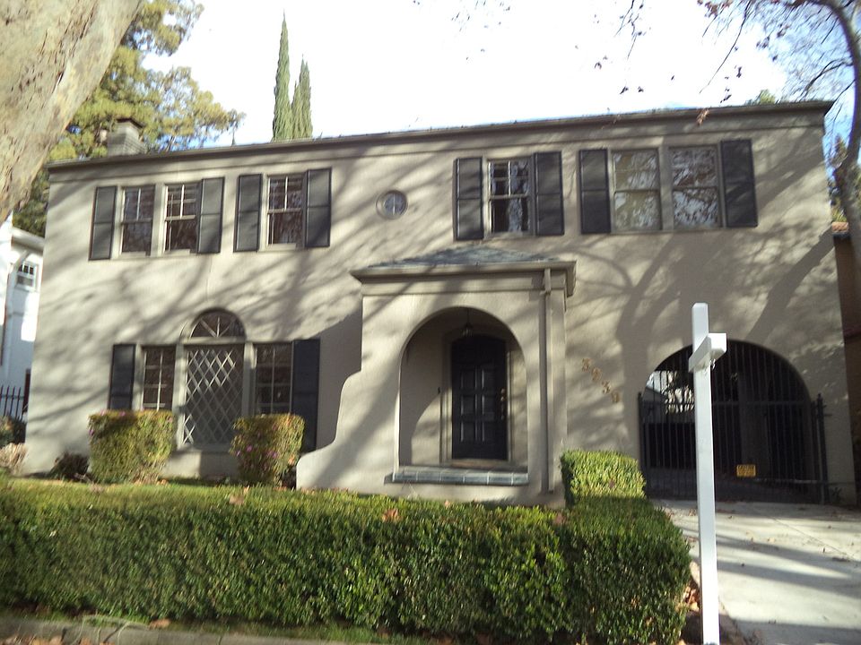 1st image of 3239 E Curtis Dr