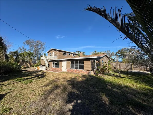 560 84TH AVE N, ST PETERSBURG, FL 33702