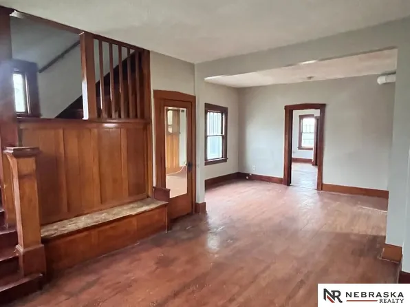 4506 Fort St, Omaha, NE 68104