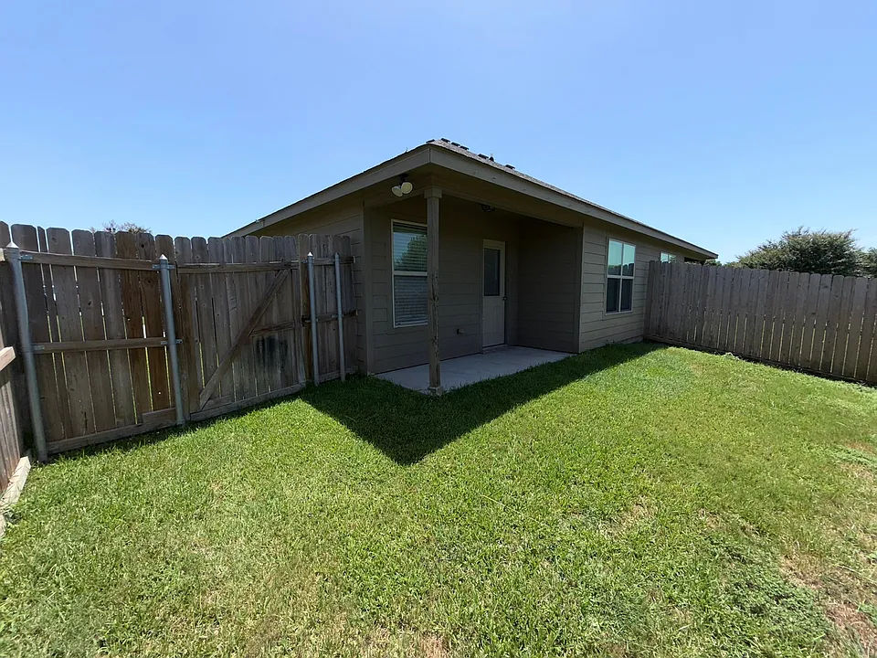 8347 Saddle Brook Dr
