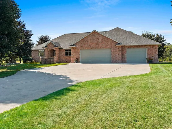 4363 Teds Ln, New Franken, WI 54229