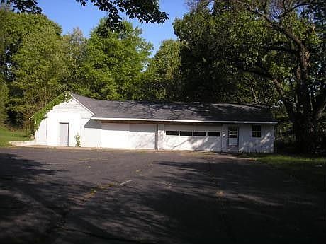 3rd image of 5100 Texas Dr