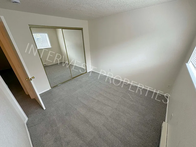 16705 NE Halsey St #106 — Photo 10