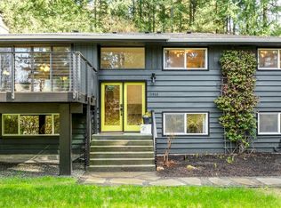 11955 Manzanita Ln NE, Bainbridge Island, WA 98110