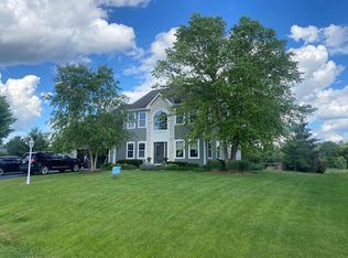 N56W35109 Pondview Ln, Oconomowoc, WI 53066