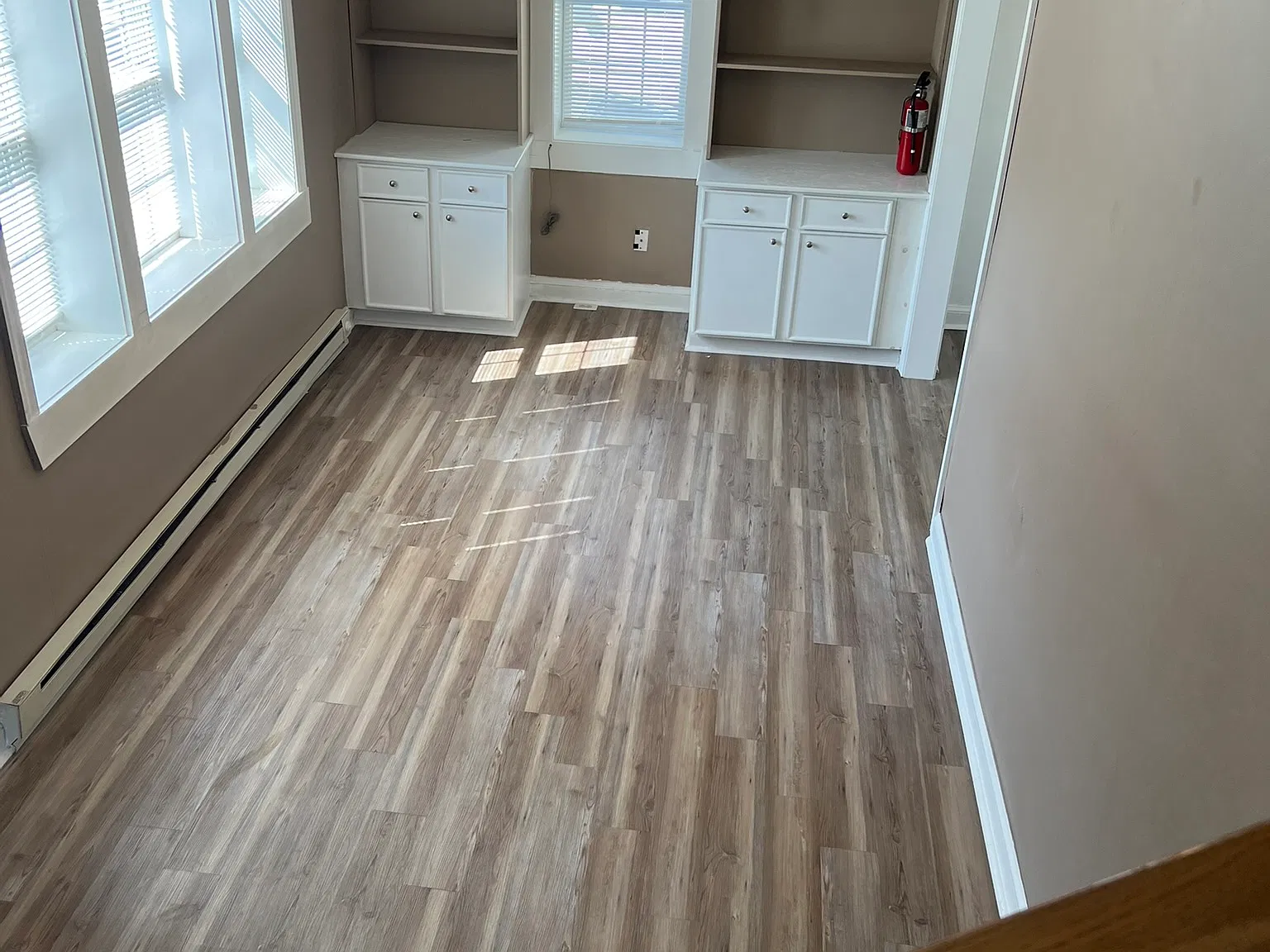 12 W Whitlock Ave — Photo 3