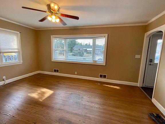 2nd image of 418 Cedar St #1
