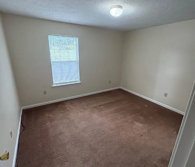 109 Pennie Ln #B — Photo 7
