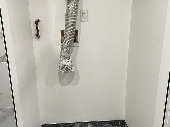 5th image of 777 Rossville Ave #2