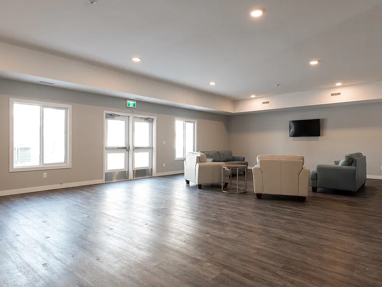 401 Athabasca Ave — Photo 47