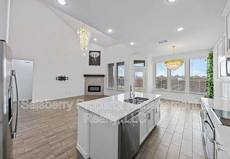 149 Cherryvale Ln — Photo 6