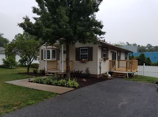 4320 Hill Terrace Dr, Reading, PA 19608