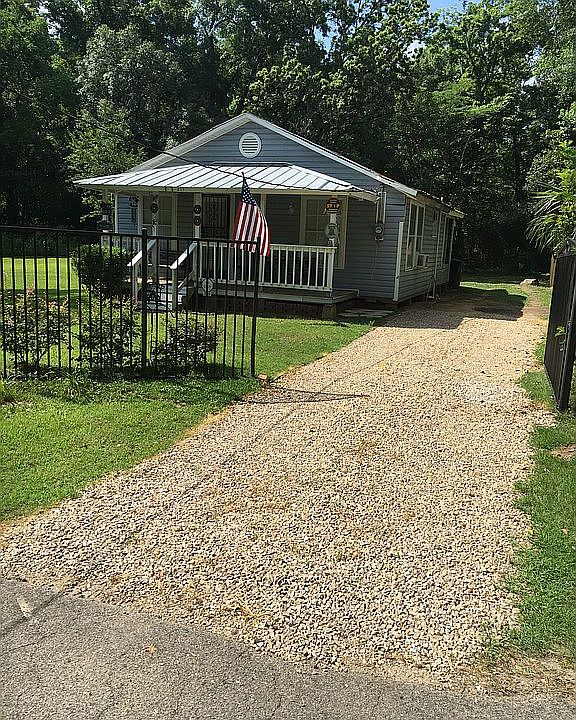 1st image of 517 Wallis St
