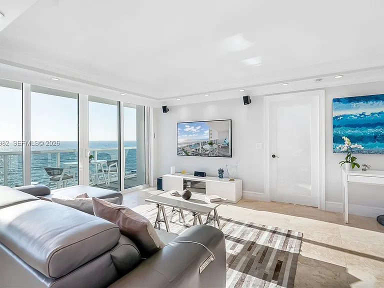 3140 S Ocean Dr #606 — Photo 4