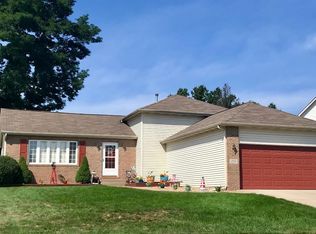 259 Lake Vista Dr, Porter, IN 46304