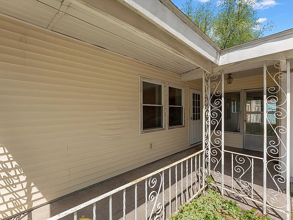 2nd image of 2412 Lawndale Dr