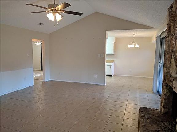 4th image of 12204 Grimsley Dr