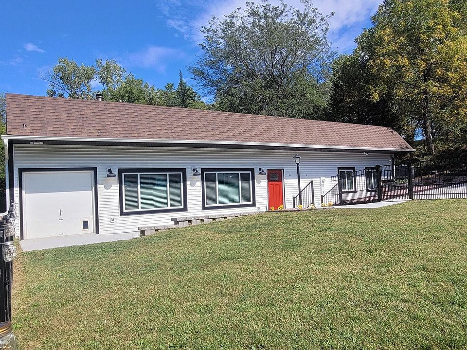 1st image of 1202 Lake Ct