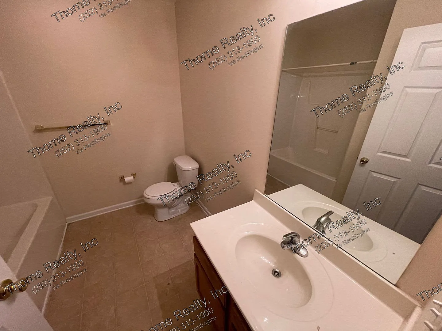 3 bed, 2.0 bath, 1281 sqft, $950 — Photo 4