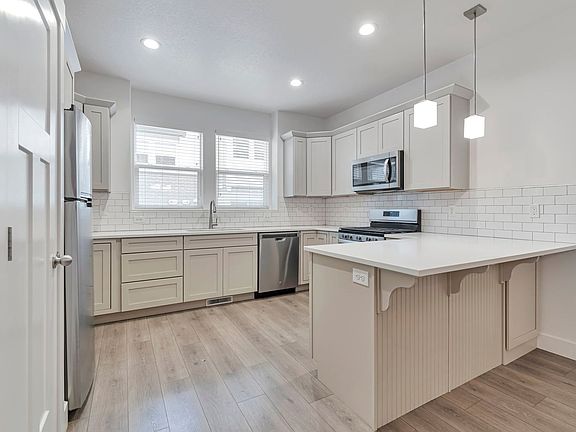 4th image of 4319 W Silver Peak Ln