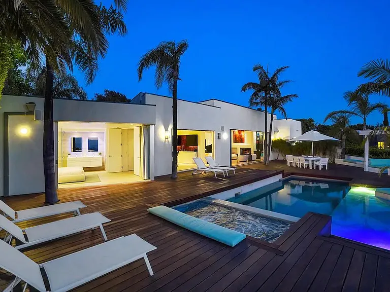 Embrace tranquility in the night jacuzzi, just outside the bedroom, offering a soothing and private escape.