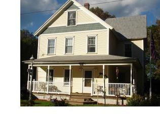 71 Pine St, Warren, MA 01083