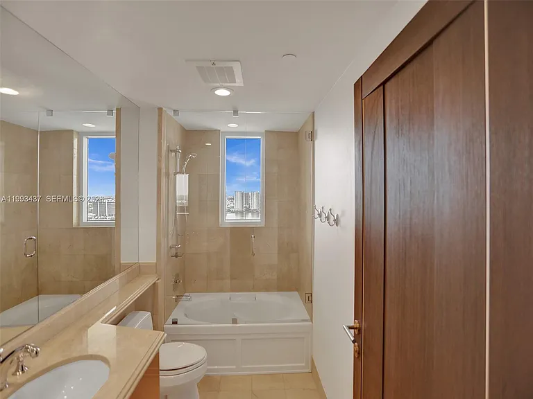 17875 Collins Ave #3005 — Photo 34