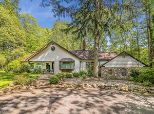109 Stanhope Rd, Sparta, NJ 07871