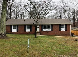 404 Heights Ave, Tullahoma, TN 37388