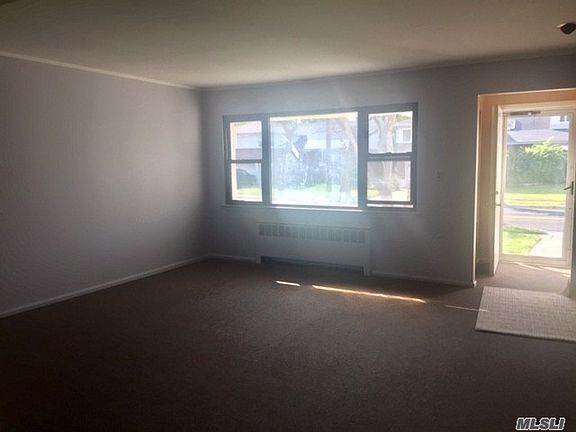4th image of 422 Waukena Ave