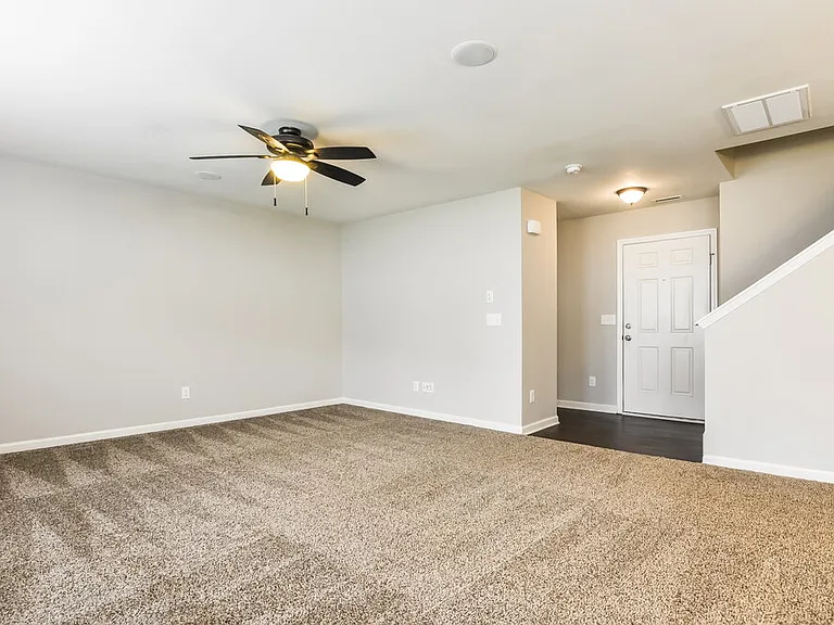 84 Pamlico Dr — Photo 4