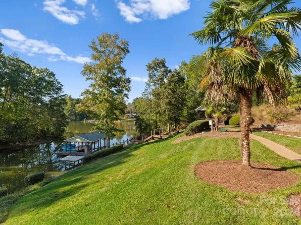 4145 Cindy Ln, Denver, NC 28037