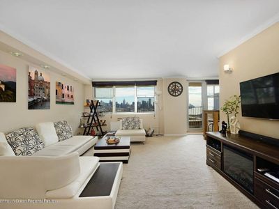 6040 Boulevard East APT 4D, West New York, NJ, 07093