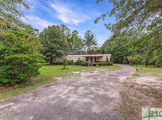 34 Surrency St, Pembroke, GA 31321