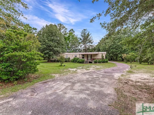 34 Surrency Street, Pembroke, GA 31321