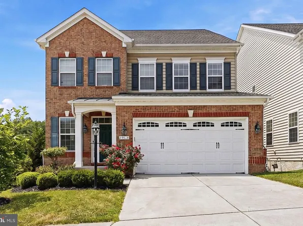 7311A Hayfield Rd, Alexandria, VA 22315