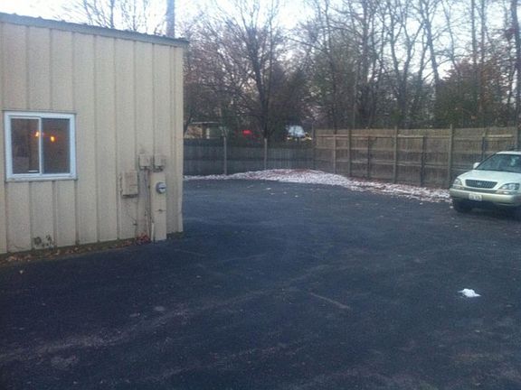 4th image of 7458 Jensen Blvd