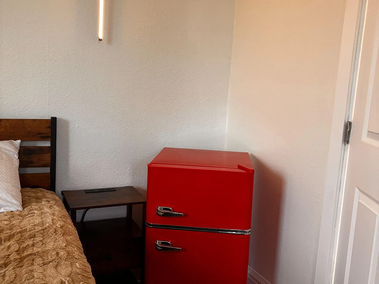 4 bed, 2.0 bath, 1800 sqft, $1,044 — Photo 4
