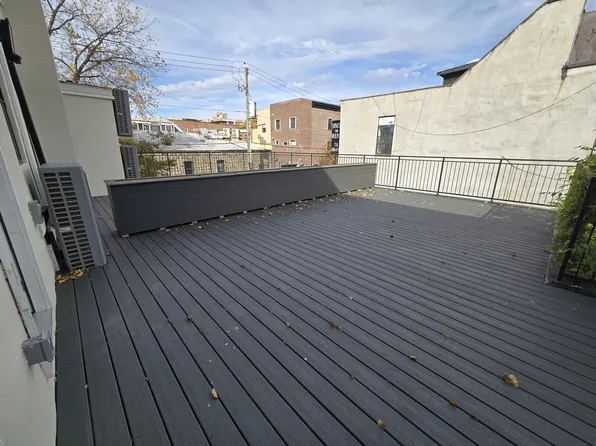 72 Van Dyke Street image 13 of 17