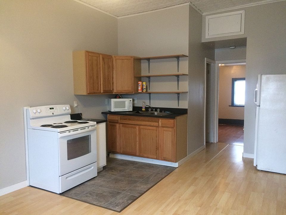 1st image of 37 39 41 Mechanic St #39