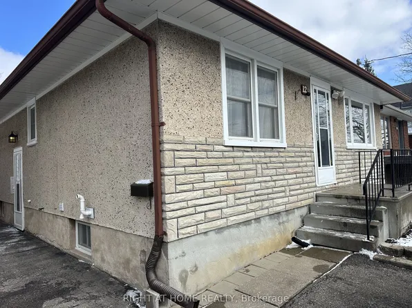 12 Vera St, Saint Catharines, ON L2S 1C4