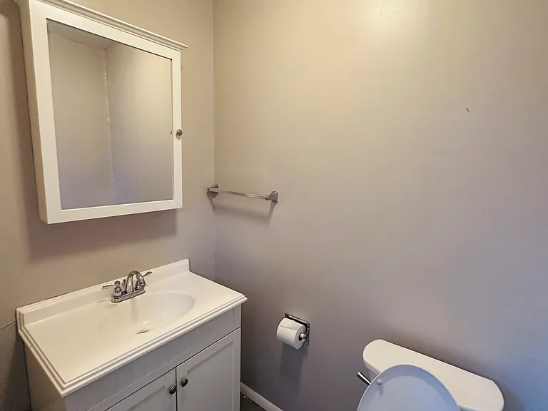 301 W Loveland Ave #8 — Photo 10