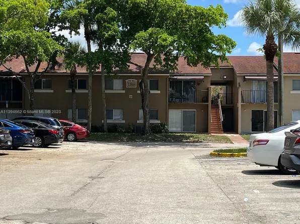 1186 Lake Terry Dr APT F, Royal Palm Beach, FL 33411