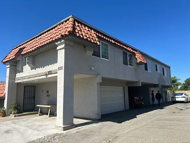 2 bed, 1100 sqft, $3,000 — Photo 1