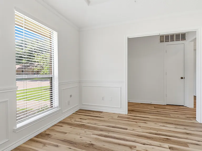 3133 Landover Dr — Photo 4