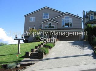 3702 Whales Tail Ln, Clinton, WA 98236