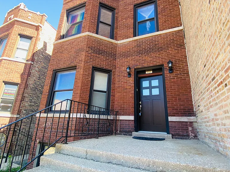 3102 W Diversey Ave #1 — Photo 1