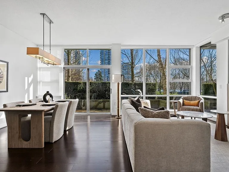 638 Beach Cres #Townhouse 105 — Photo 7