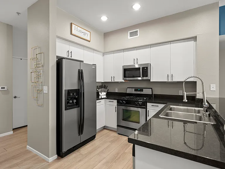 445 Island Ave #314 — Photo 23