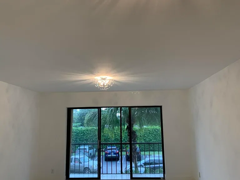 617 Sea Pine Way #D2 — Photo 3